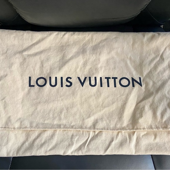 100% AUTHENTIC LV DUSTBAGS (2) - Picture 2 of 9